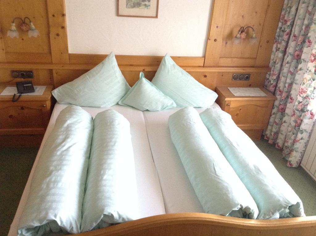 Hotel Garni Almhof Seefeld w Tirolu Zewnętrze zdjęcie